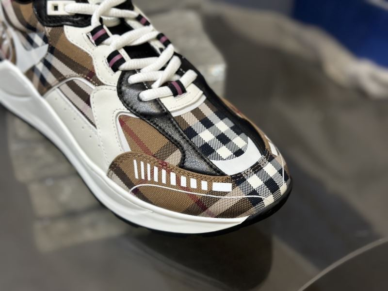 Burberry Low Shoes